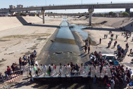 Mexico đẩy mạnh trục xuất người di cư sau thỏa thuận với Mỹ