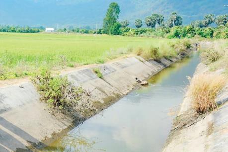 Tiền Giang vận hành hệ thống cống lấy nước ngọt cho vùng cù lao nhiễm mặn