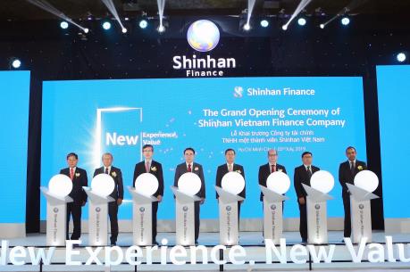 Shinhan Card ra mắt Shinhan Finance cùng nhận diện thương hiệu mới
