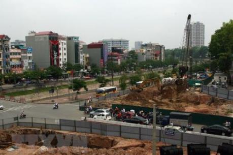 Hà Nội đôn đốc tháo gỡ vướng mắc về thủ tục đầu tư