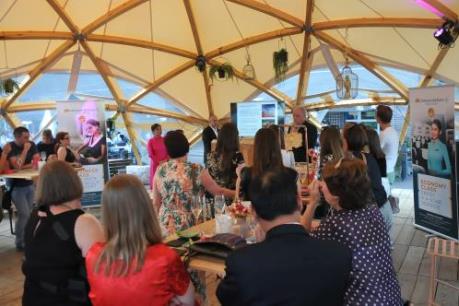 Vietnam Airlines giới thiệu đường bay với doanh nghiệp du lịch Bỉ