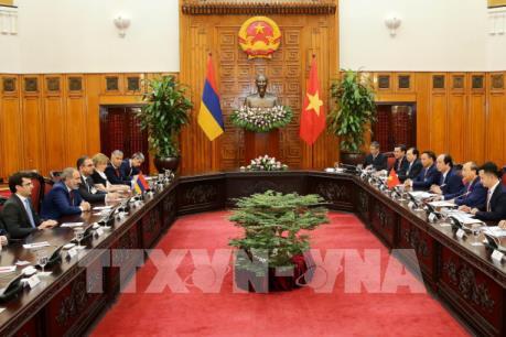 Thủ tướng Nguyễn Xuân Phúc hội đàm với Thủ tướng Armenia