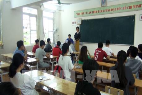 Hà Nội sẽ xét tuyển hết số giáo viên hợp đồng nhiều năm