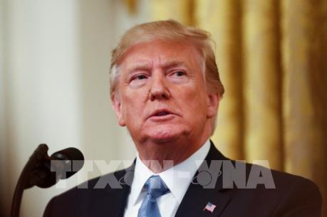 Tổng thống Trump dọa phủ quyết dự luật chi tiêu quốc phòng của Hạ viện