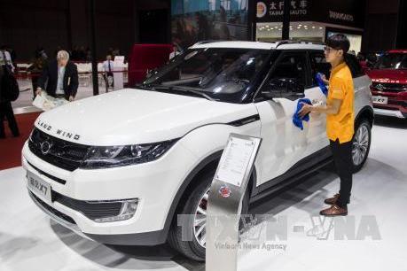 Doanh số bán xe ô tô tại Trung Quốc tiếp tục giảm