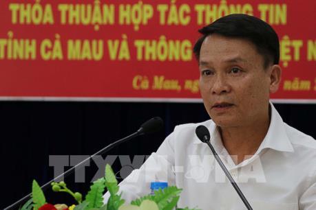 UBND tỉnh Cà Mau ký thoả thuận hợp tác thông tin với TTXVN