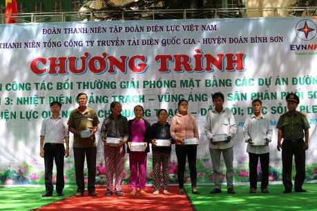 Thực hiện an sinh xã hội kết hợp tuyên truyền về giải phóng mặt bằng