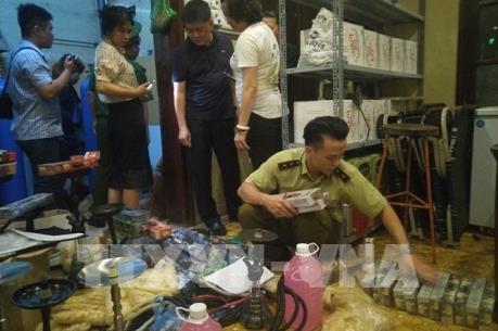 Phát hiện nhiều cơ sở kinh doanh “bóng cười” ở quận Hoàn Kiếm