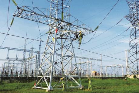 Gỡ khó giải phóng mặt bằng trong xây lưới truyền tải điện