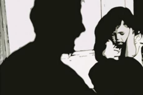 Một bác sĩ tại Áo nghi lạm dụng gần 100 bệnh nhi nam