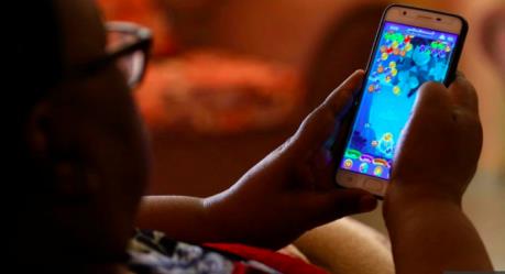 Nghiện smart phone tỷ lệ thuận với nguy mắc bệnh nan y