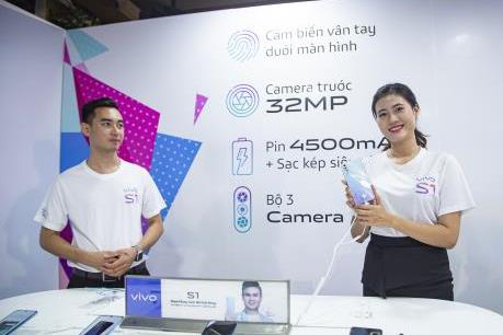 Vivo ra mắt smartphone S1 camera selfie 32 MP, chip 8 nhân kèm pin khủng