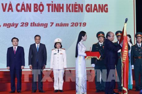 Thủ tướng Nguyễn Xuân Phúc: Kiên Giang đã có những bước chuyển biến vượt bậc
