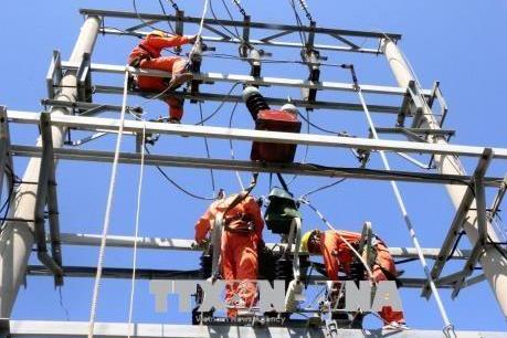 Bàn giải pháp sử dụng điện tiết kiệm, hiệu quả trong doanh nghiệp