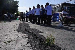 Khẩn trương khắc phục sự cố sạt lở trên Quốc lộ 91