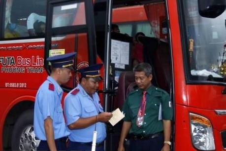 Tái diễn tình trạng “xe dù, bến cóc” chạy sai lộ trình