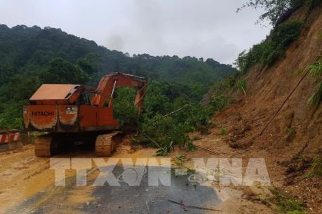 Thanh Hóa: Đã tiếp cận được bản Sa Ná sau nhiều giờ bị lũ cô lập