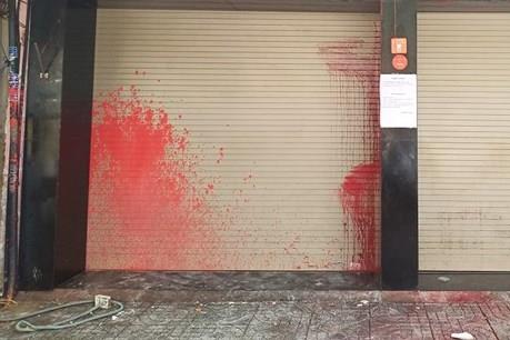 Bắt khẩn cấp 5 đối tượng "khủng bố" quán Phở Hòa bằng chất bẩn