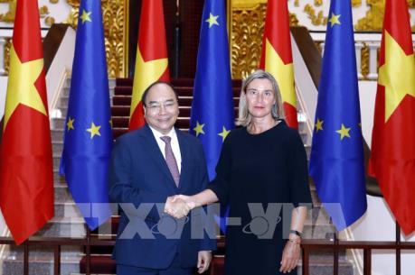 Thủ tướng Nguyễn Xuân Phúc tiếp Phó Chủ tịch Ủy ban châu Âu