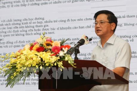 Học sinh Hà Nội tiếp tục uống sữa học đường năm học 2019-2020