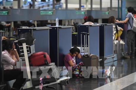 Vẫn có hơn 200 chuyến bay bị hủy tại Sân bay quốc tế Hong Kong