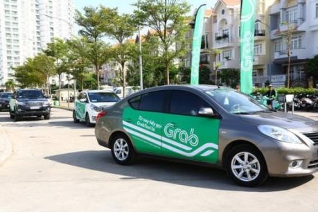 Đề xuất phương án nhận diện xe taxi công nghệ thay việc "đeo mào"