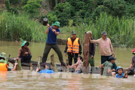 Đắk Lắk tập trung mọi nguồn lực, xử lý sự cố vỡ đê bao Quảng Điền