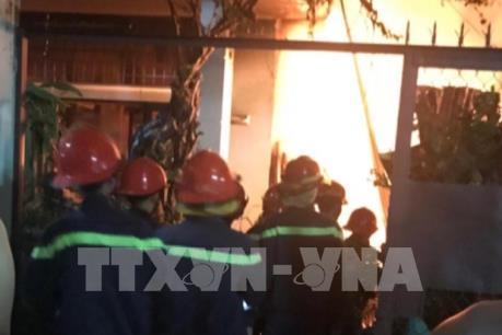 Bình Dương: Hai vụ cháy trong buổi sáng, nhiều người dân hoảng loạn