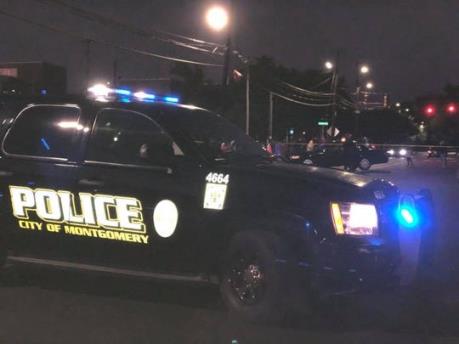 Nổ súng gần Đại học bang Alabama làm 2 người thiệt mạng