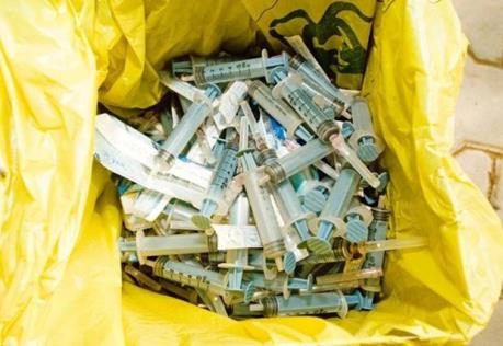 Ngành y tế triển khai các giải pháp giảm chất thải nhựa 