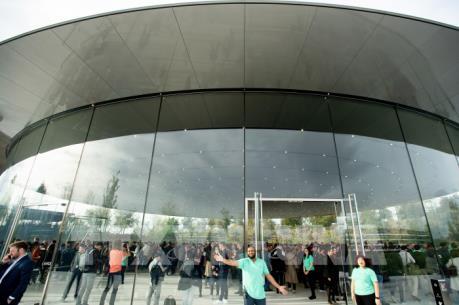 Apple Inc tạo thêm 2,4 triệu việc làm tại Mỹ