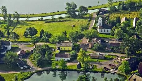 Thăm ngôi làng cổ Upper Canada tái hiện cuộc sống 150 năm trước