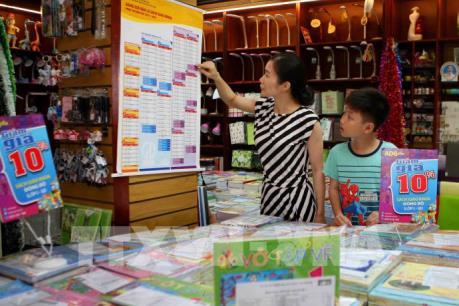Chọn mua sách giáo khoa năm học mới: Phân biệt sách giả, sách thật