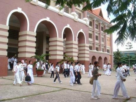 Phát hiện nhiều sai phạm tại trường đông học sinh nhất Đồng Nai