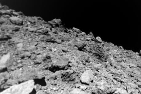 Phát hiện mới về tiểu hành tinh Ryugu gần Trái đất