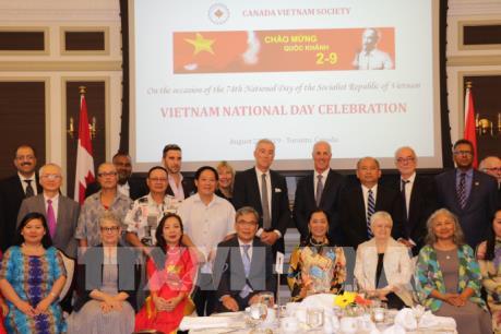 Kiều bào Canada kỷ niệm 74 năm Cách mạng tháng 8 và Quốc khánh 2/9