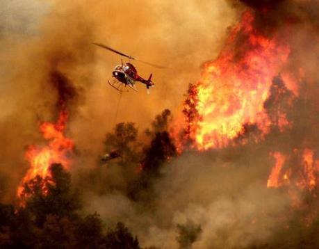 Indonesia huy động máy bay trực thăng đối phó với cháy rừng