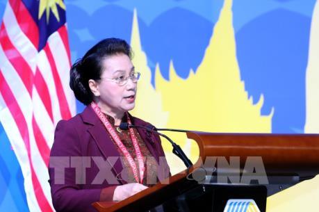 Chủ tịch Quốc hội phát biểu tại Phiên toàn thể thứ nhất Đại hội đồng AIPA 40