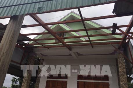 Hà Tĩnh: Lốc xoáy làm hư hỏng hàng chục ngôi nhà tại thị xã Kỳ Anh