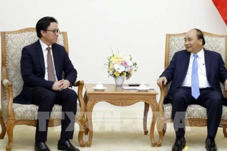 Thủ tướng Nguyễn Xuân Phúc tiếp Đại sứ Campuchia