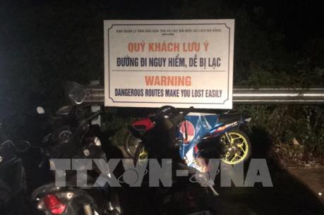 Đà Nẵng khuyến cáo du khách tuân thủ biển báo cấm, biển báo nguy hiểm khi đi tham quan