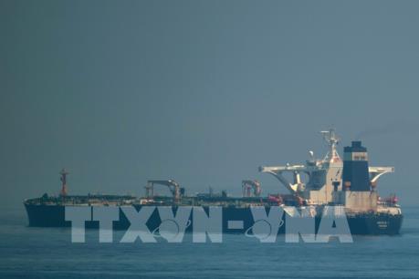 Phát hiện tàu chở 70.000 lít dầu DO không rõ nguồn gốc