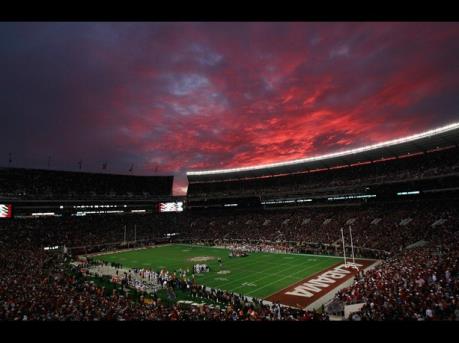 Xả súng tại sân vận động ở Mỹ, ít nhất 10 học sinh bị thương