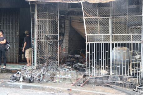 Cháy nhà trong đêm, 2 mẹ con thiệt mạng