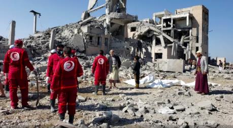 Không kích trúng nhà tù, hơn 100 người chết 