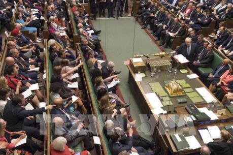Quốc hội Anh thông qua dự luật ngăn chặn Brexit "cứng"