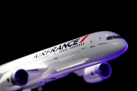 Mua Mô hình máy bay Air France 20cm Trắngxanhđỏcó bánh  Tiki