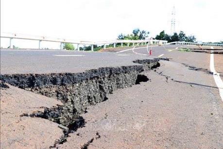 Thông tin về xử lý trách nhiệm liên quan đến hư hỏng đường Hồ Chí Minh
