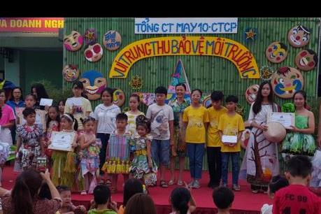 Tổng công ty May 10 tổ chức Trung thu cho con em nhân viên