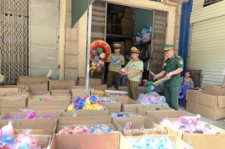 Thu giữ hơn 7.000 sản phẩm đồ chơi nhập lậu